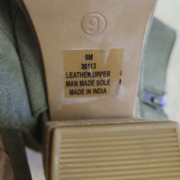 Green booties - Picture 6 of 6